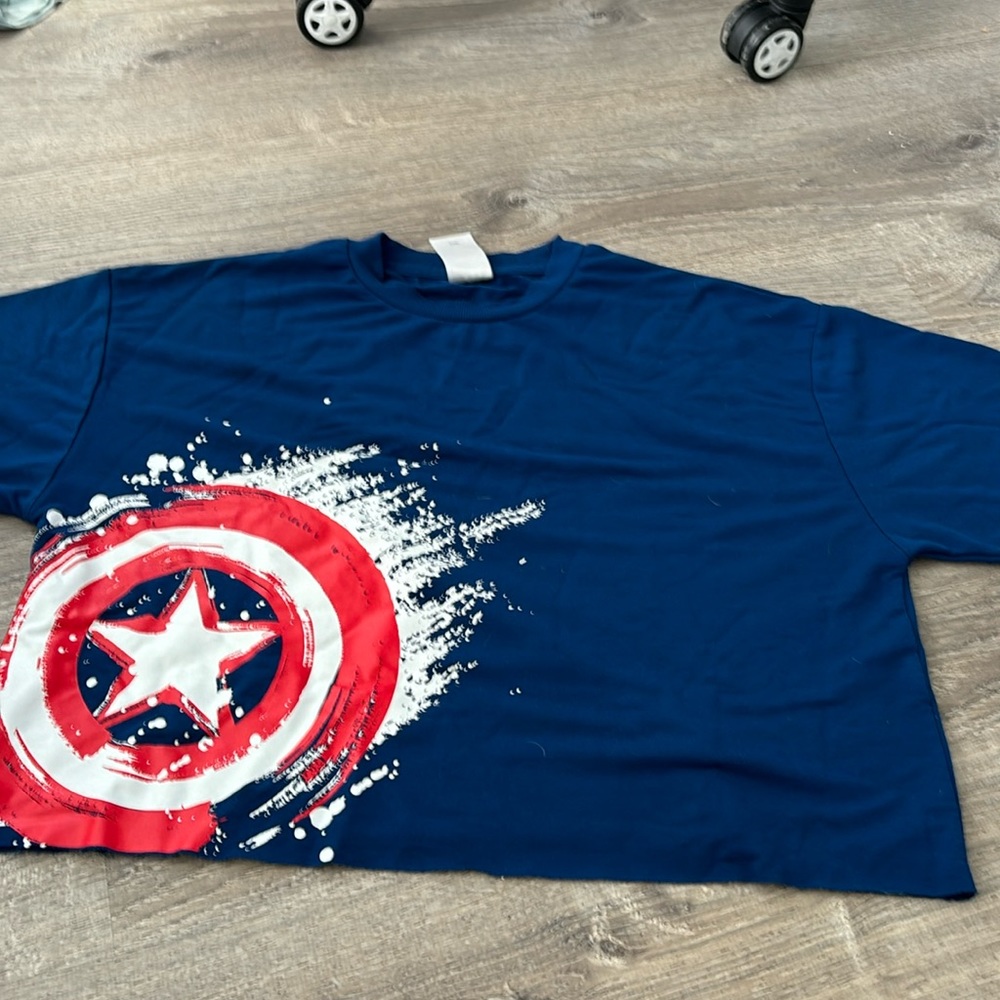 Disney’s marvel barely used crop top M
